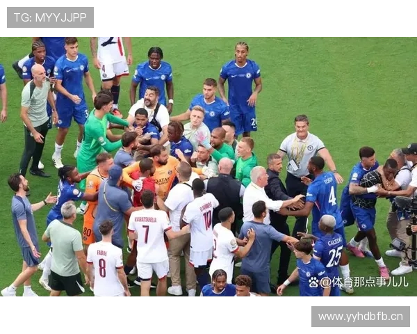 切尔西中场失控与后防危机现象持续,对赛季争冠形势带来阶段性挑战 切尔西中场失控与后防危机现象持续,对赛季争冠形势带来阶段性挑战