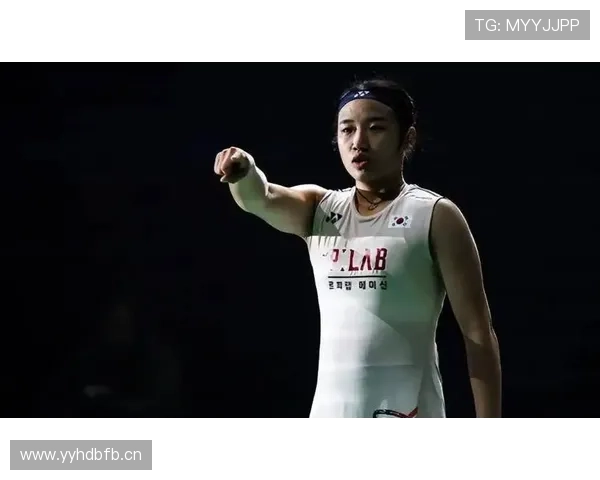 安洗莹快递小哥都认不出，赛场上的她居然还背着大牌包？