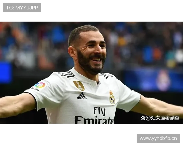 莱万是否顶级全能中锋：终结效率与战术参与度分析