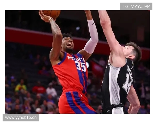 米尔斯突破创造多次助攻 提升马刺关键回合进攻效率